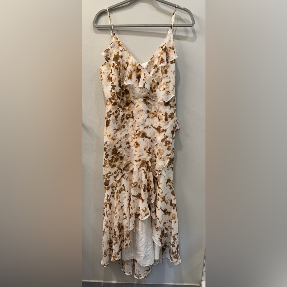 ✨NWT✨ Express Flowy and Airy Asymmetrical Brown and Cream Dress - Size M